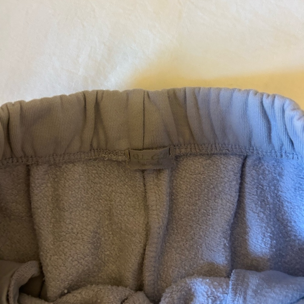 Brandy Melville Joggers - Picture 3 of 3